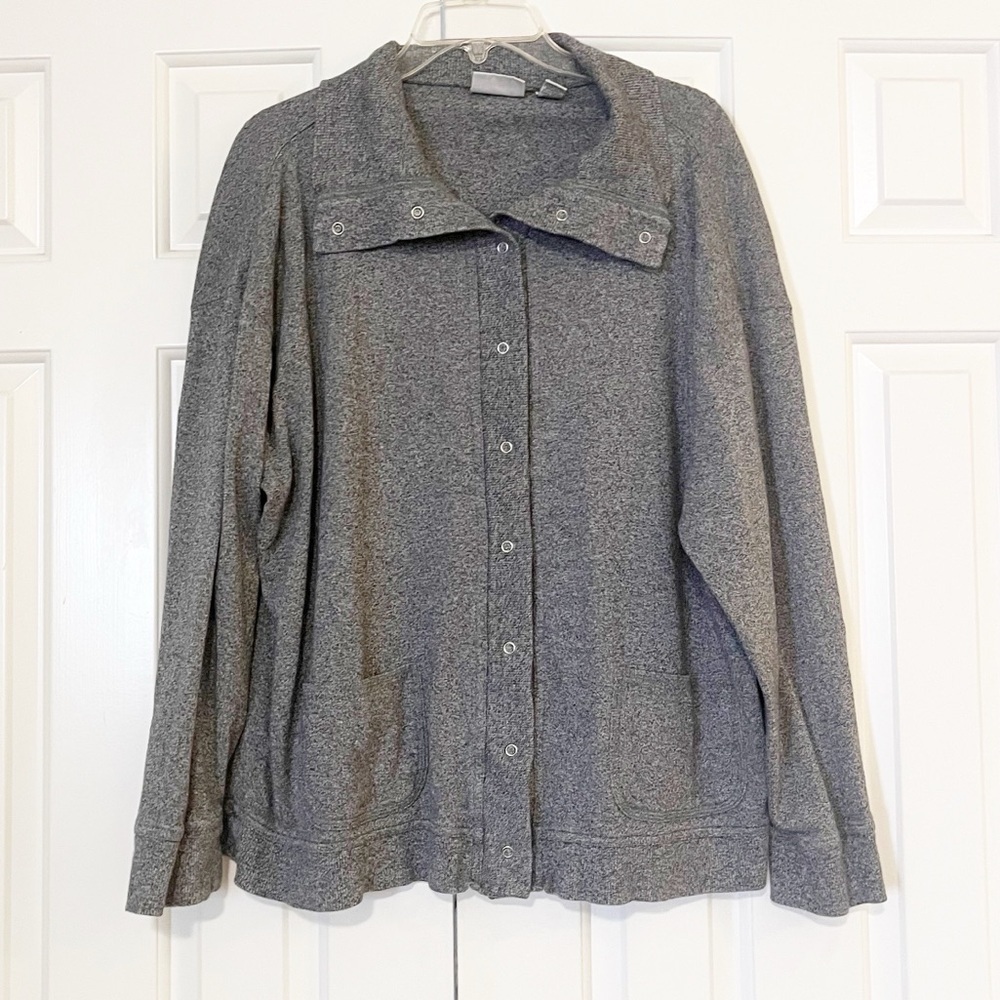 Chico's SPA Gray Button-Up Jacket with Pockets. Size Women's XL or 16 (size 3)